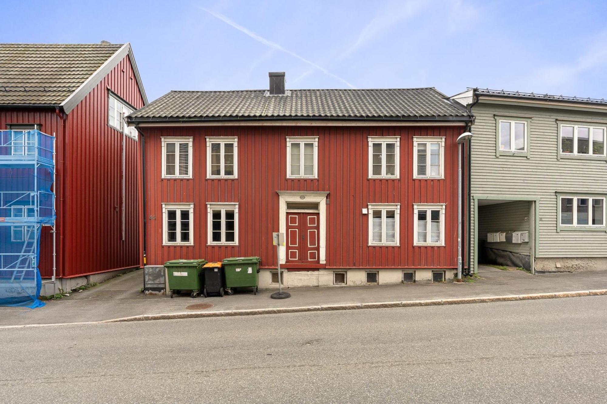 Arctic Homes - Red Polar House Tromso Exterior photo