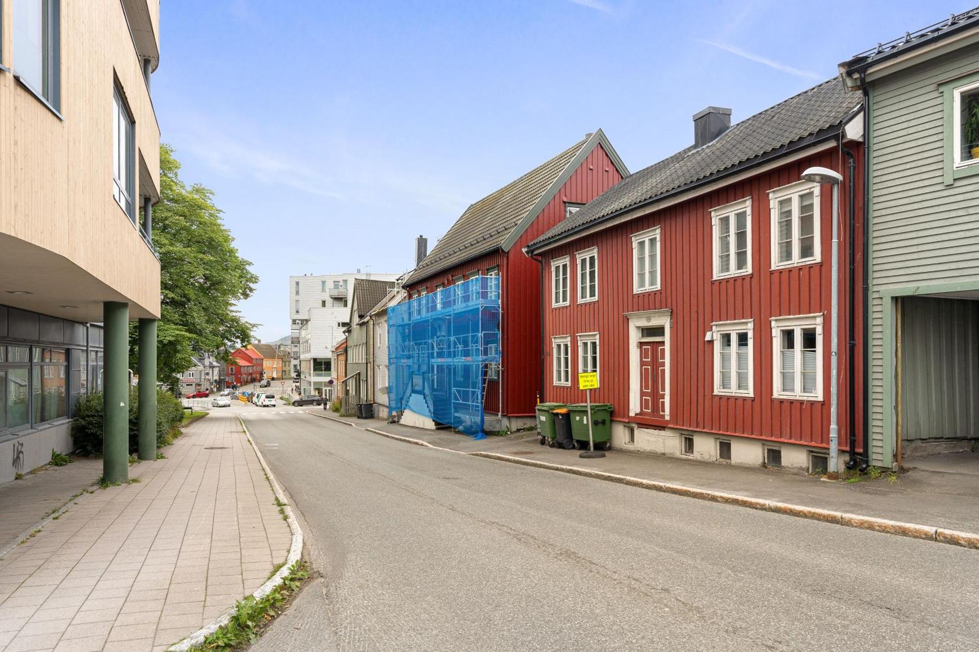 Arctic Homes - Red Polar House Tromso Exterior photo